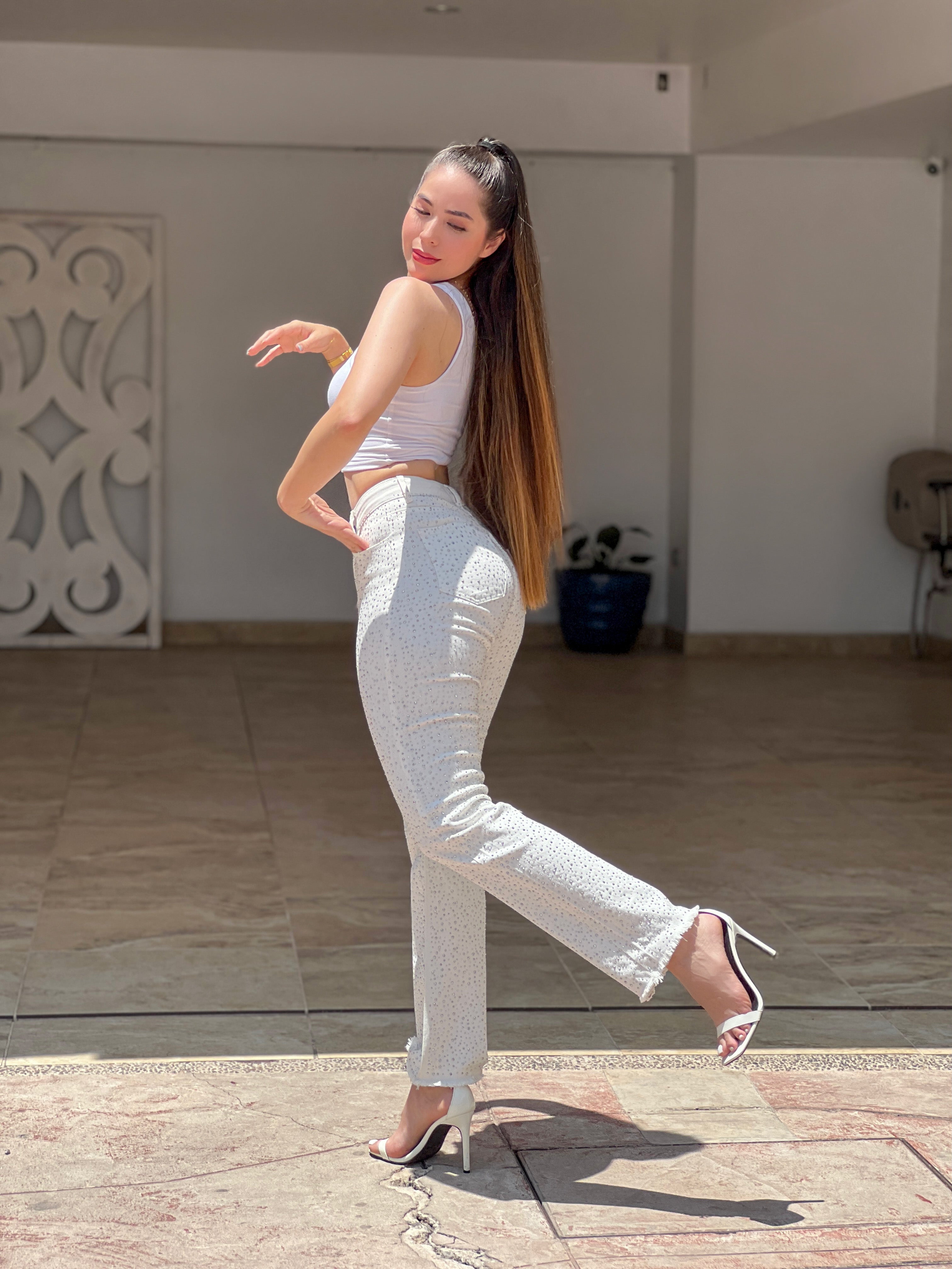 PANTALÓN BLANCO TELA TOTALMENTE DE PEDRERÍA FINA