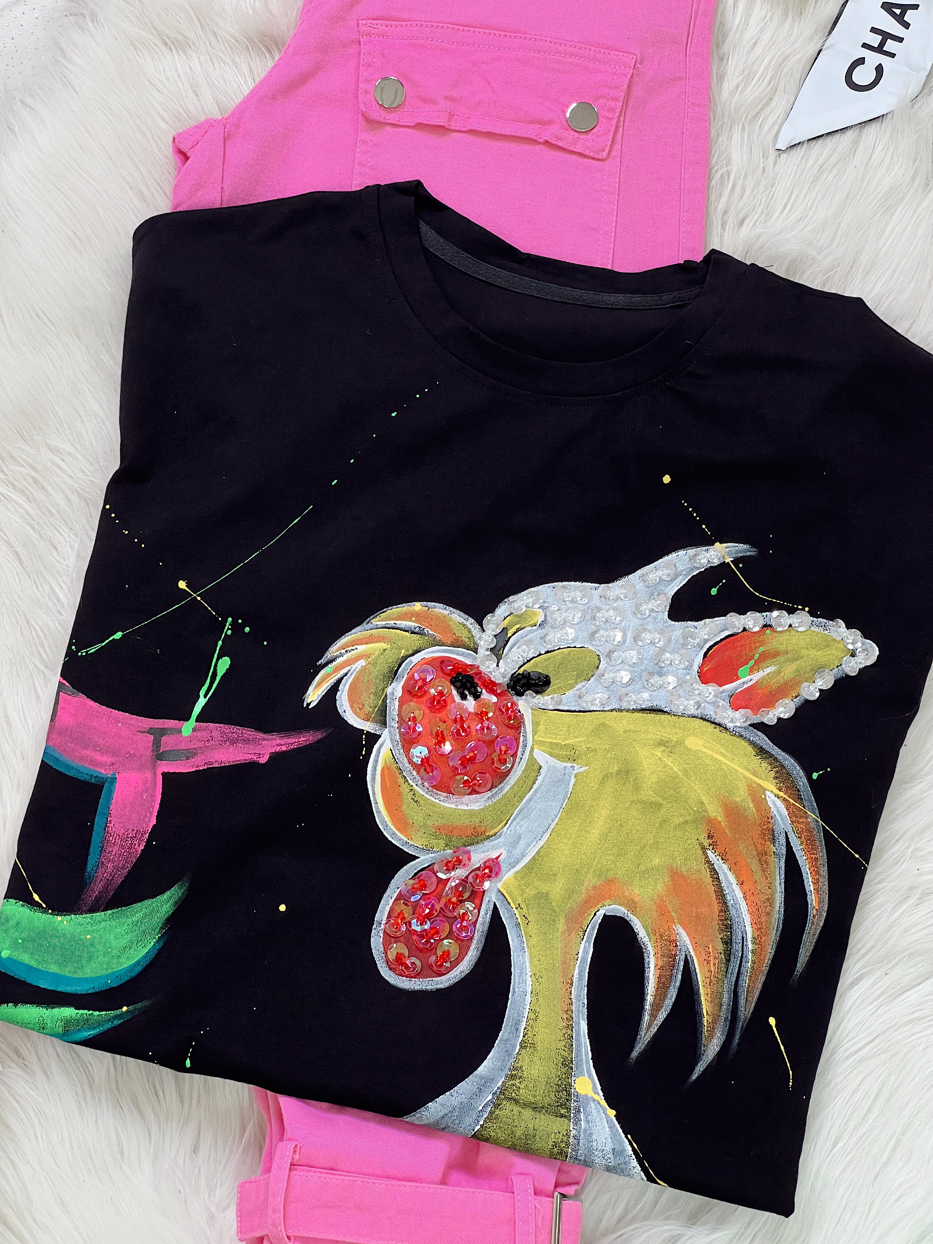 BLUSA OVERSIZE NEGRA ANIMADA