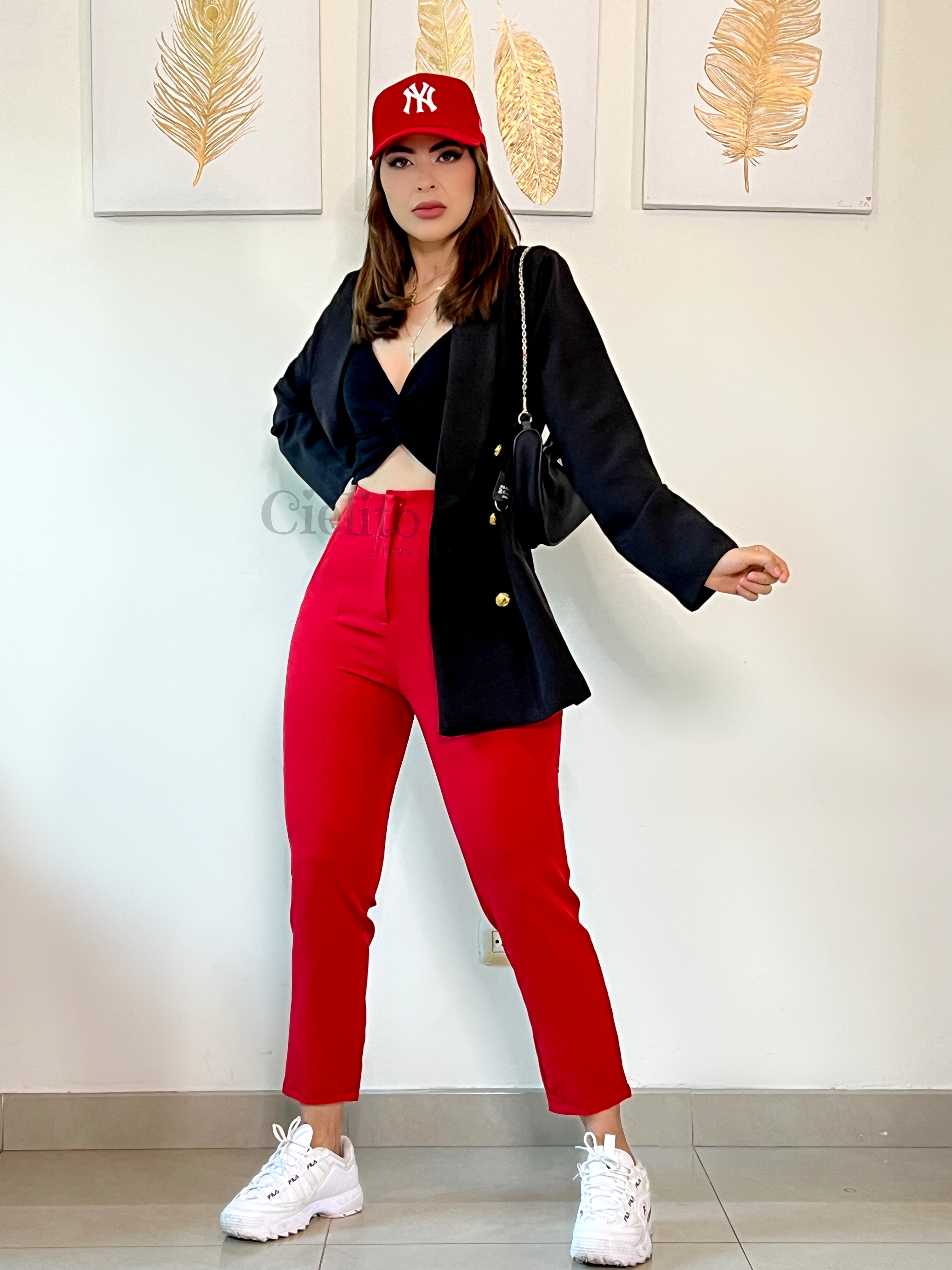 BLAZER NEGRO CON BOTÓN