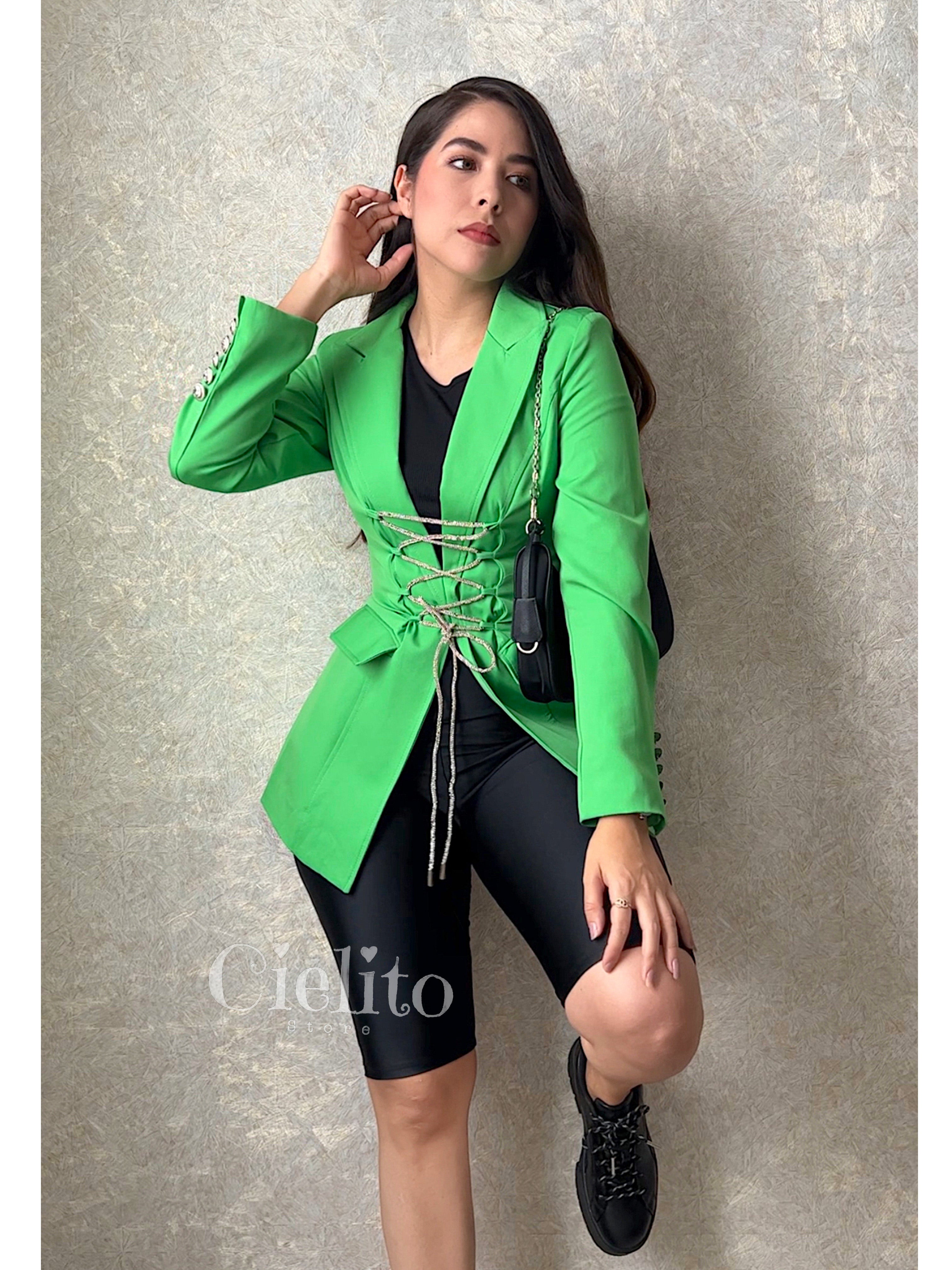 Blazer verde con tira de piedras