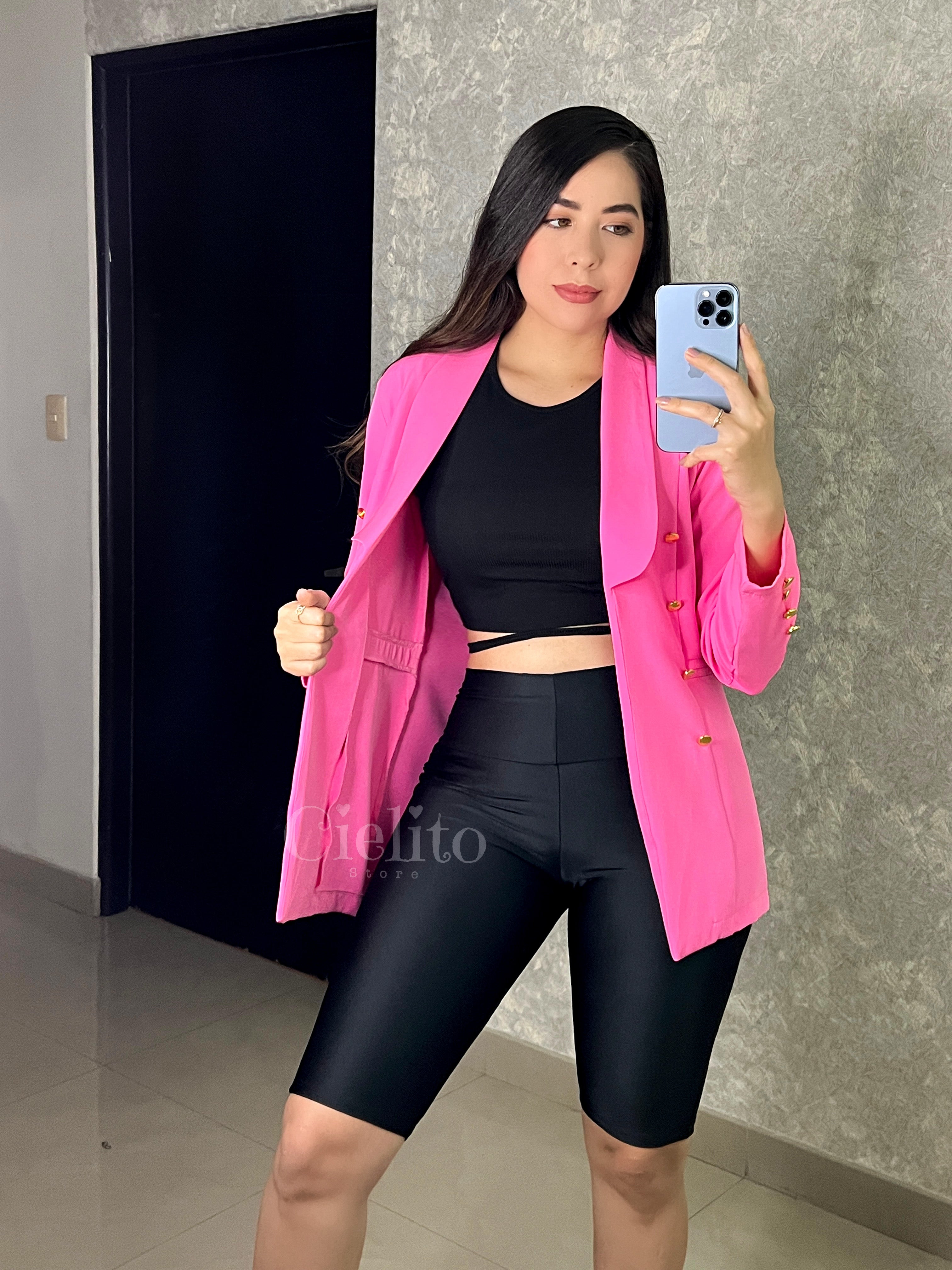 BLAZER ROSA CON BOTÓN DORADO