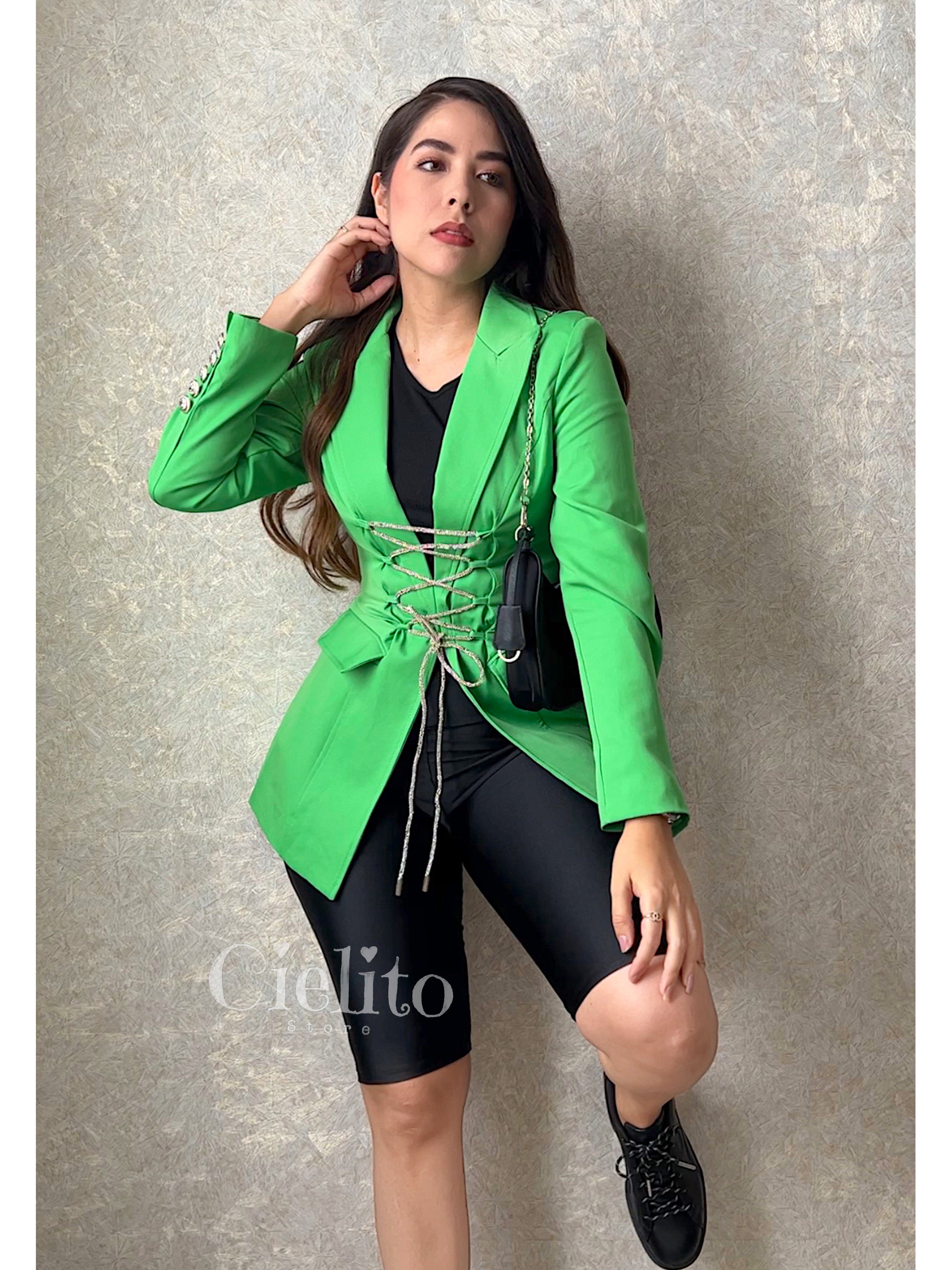 Blazer verde con tira de piedras