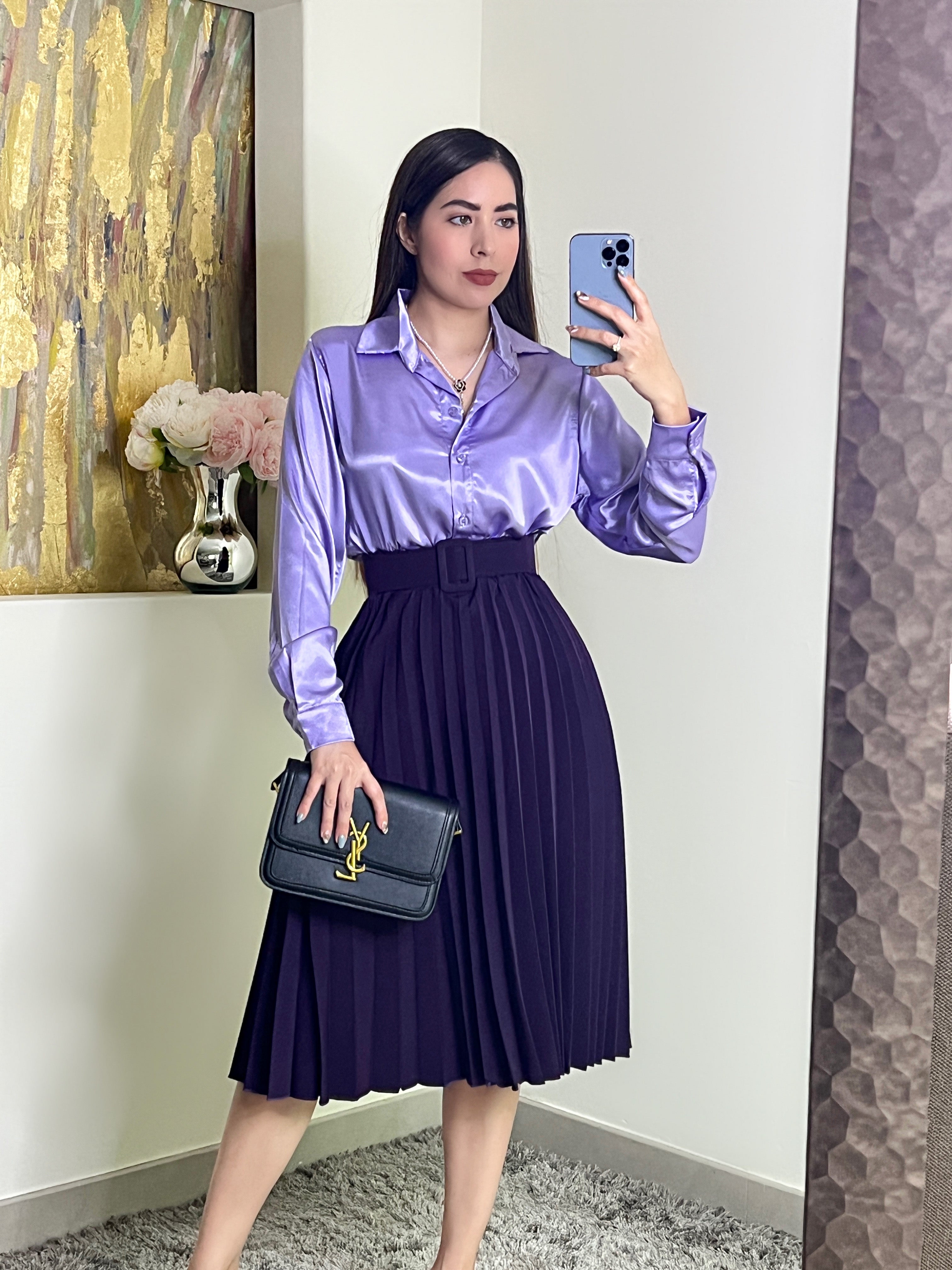 Camisa lila satinada