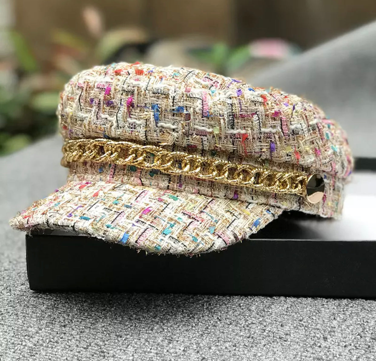 BOINA CON CADENA BLANCA