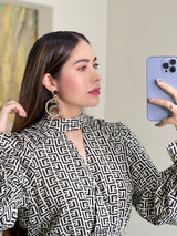 Aretes con tejido negro