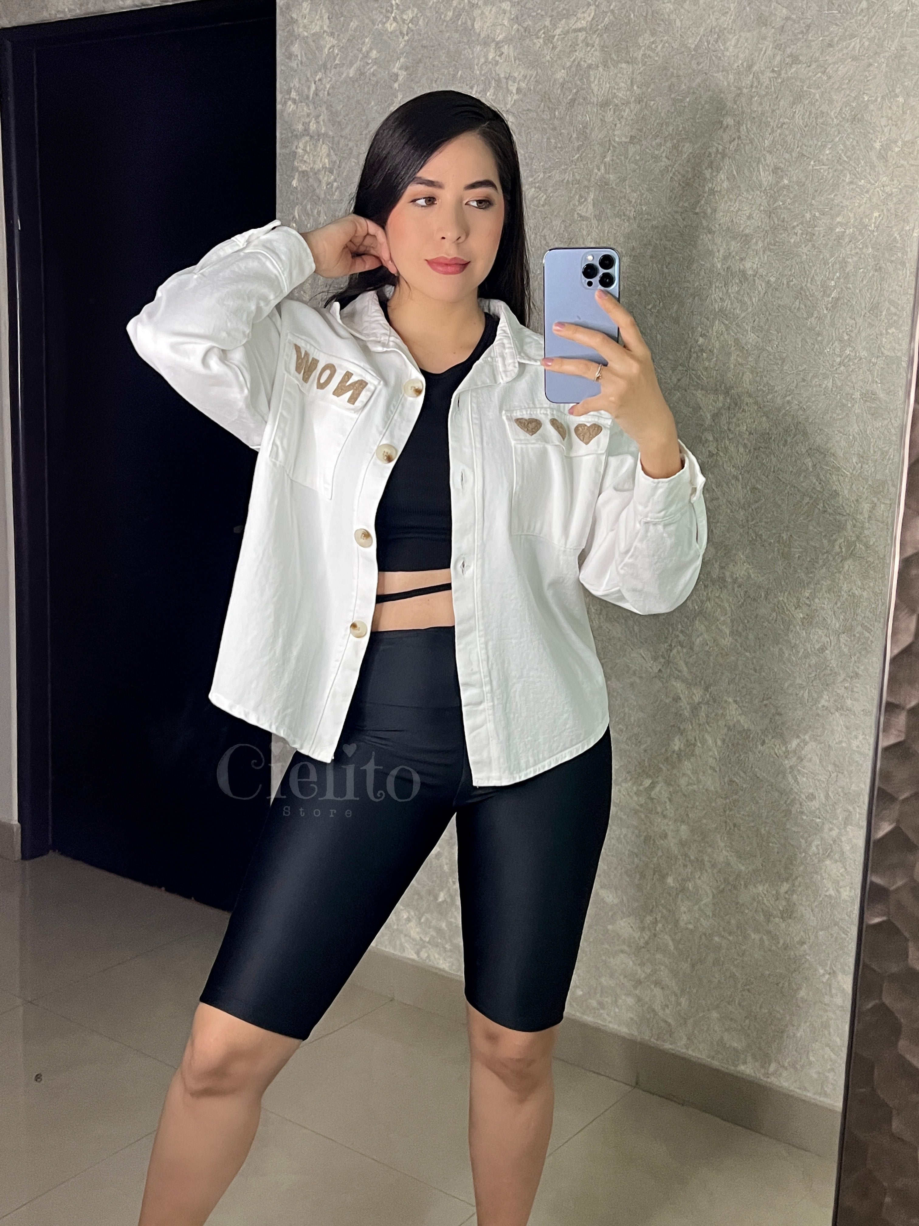 CAMISA BLANCA CON PELUCHITO