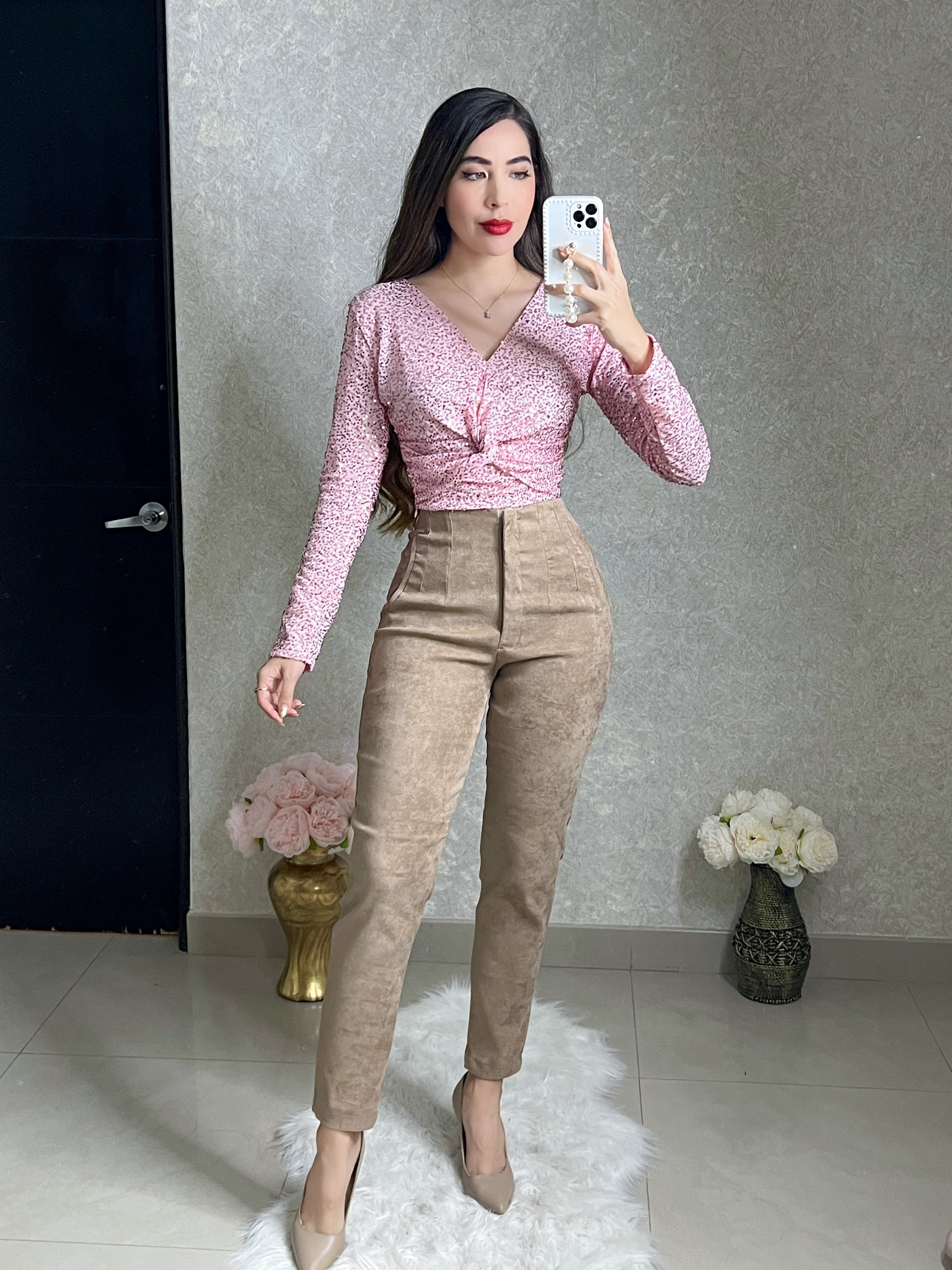 BLUSA ROSA MANGA LARGA CON LENTEJUELAS