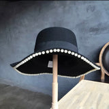 Sombrero negro con Perlas
