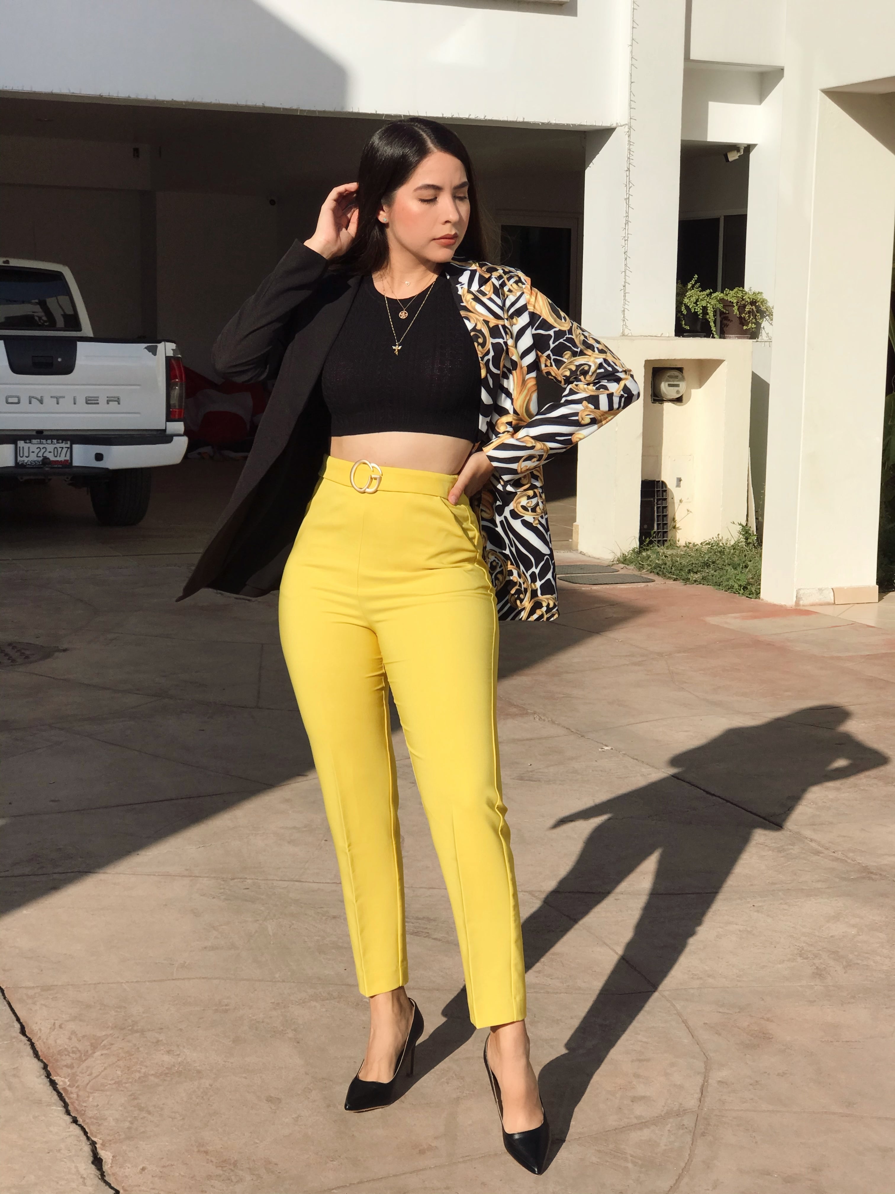 Pantalón amarillo