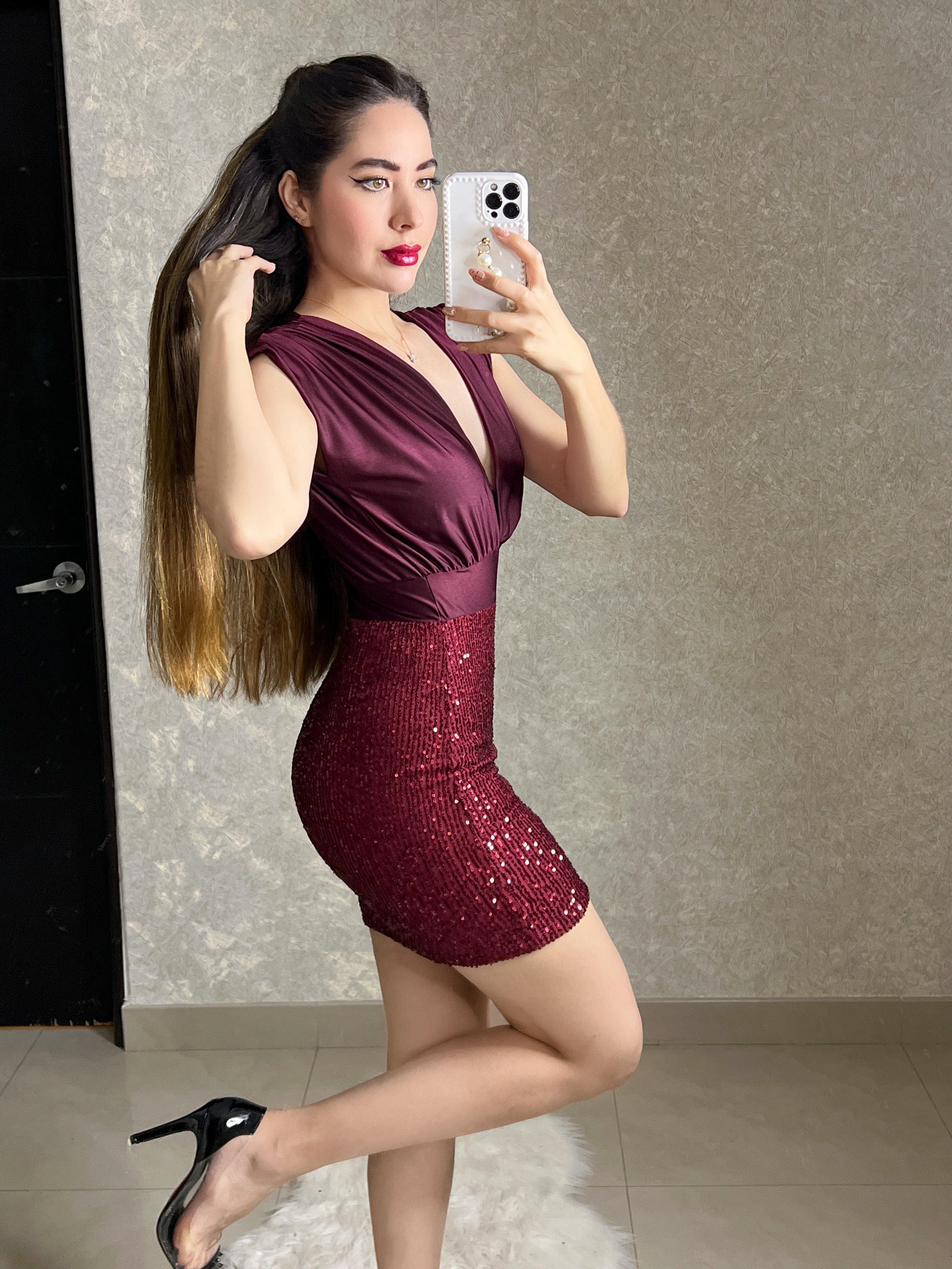 VESTIDO ROJO CON LENTEJUELAS