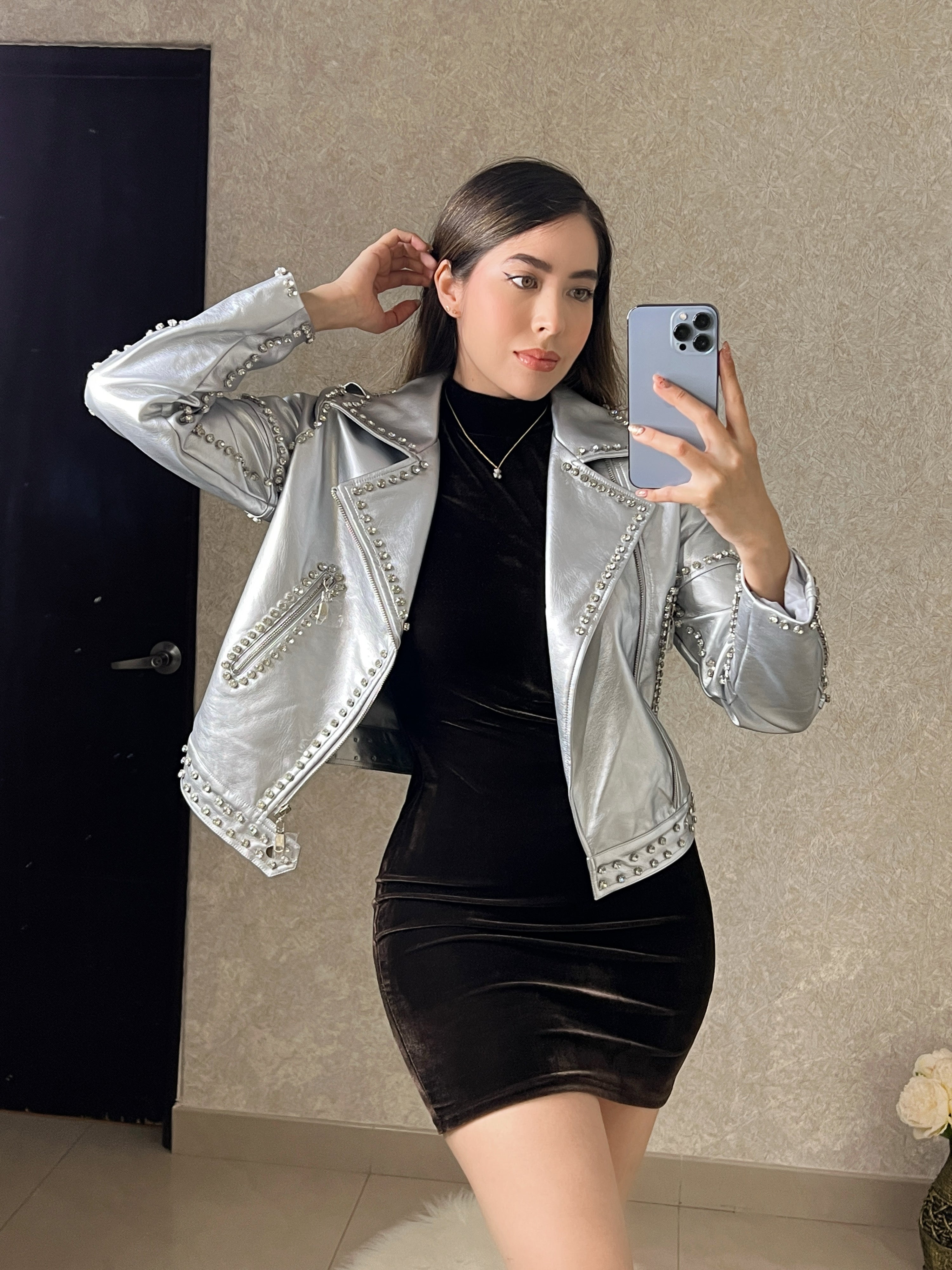 CHAQUETA PLATA CON PEDRERÍA