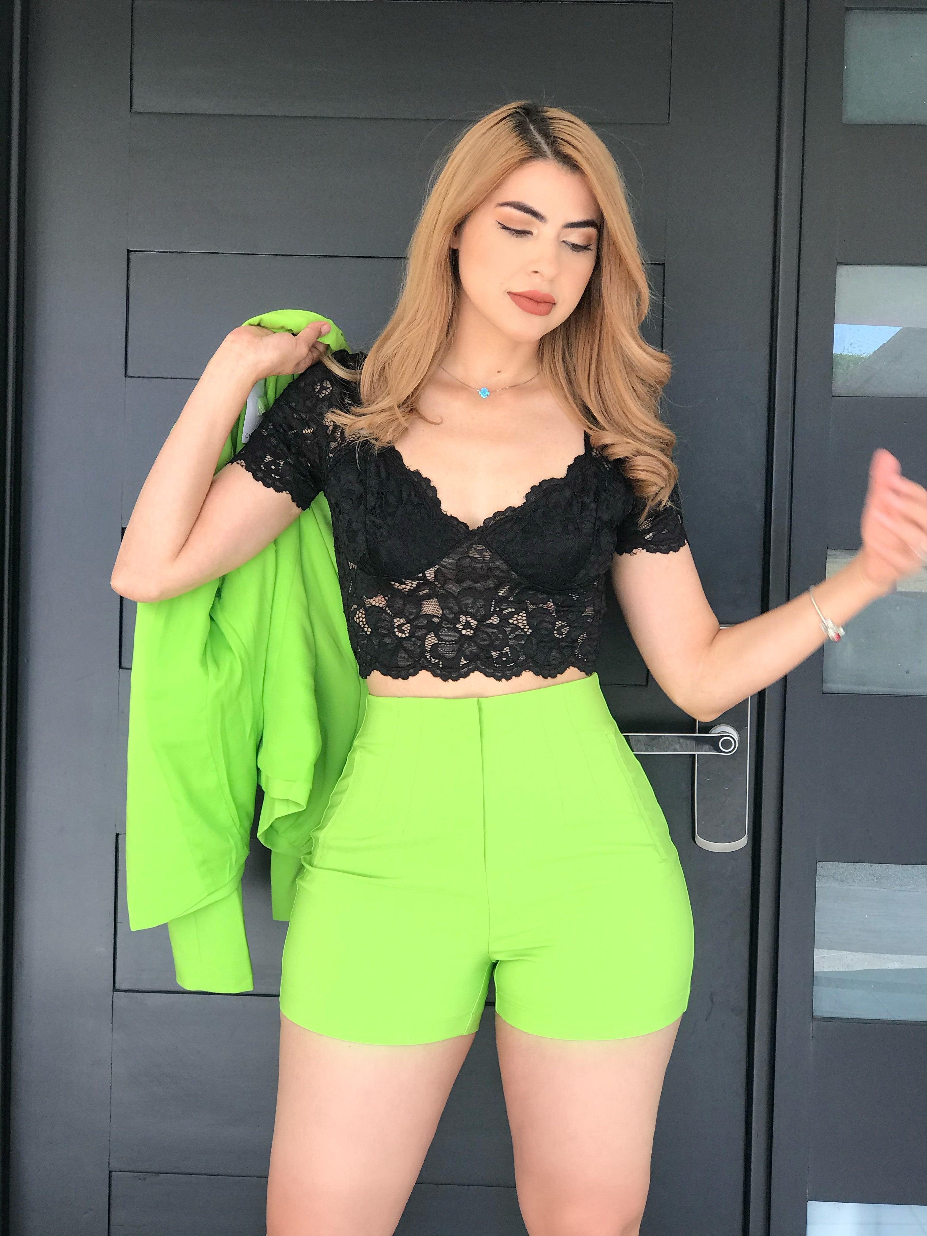 SHORT VERDE