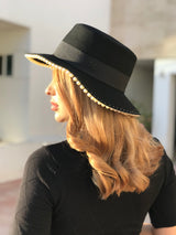 Sombrero negro con Perlas
