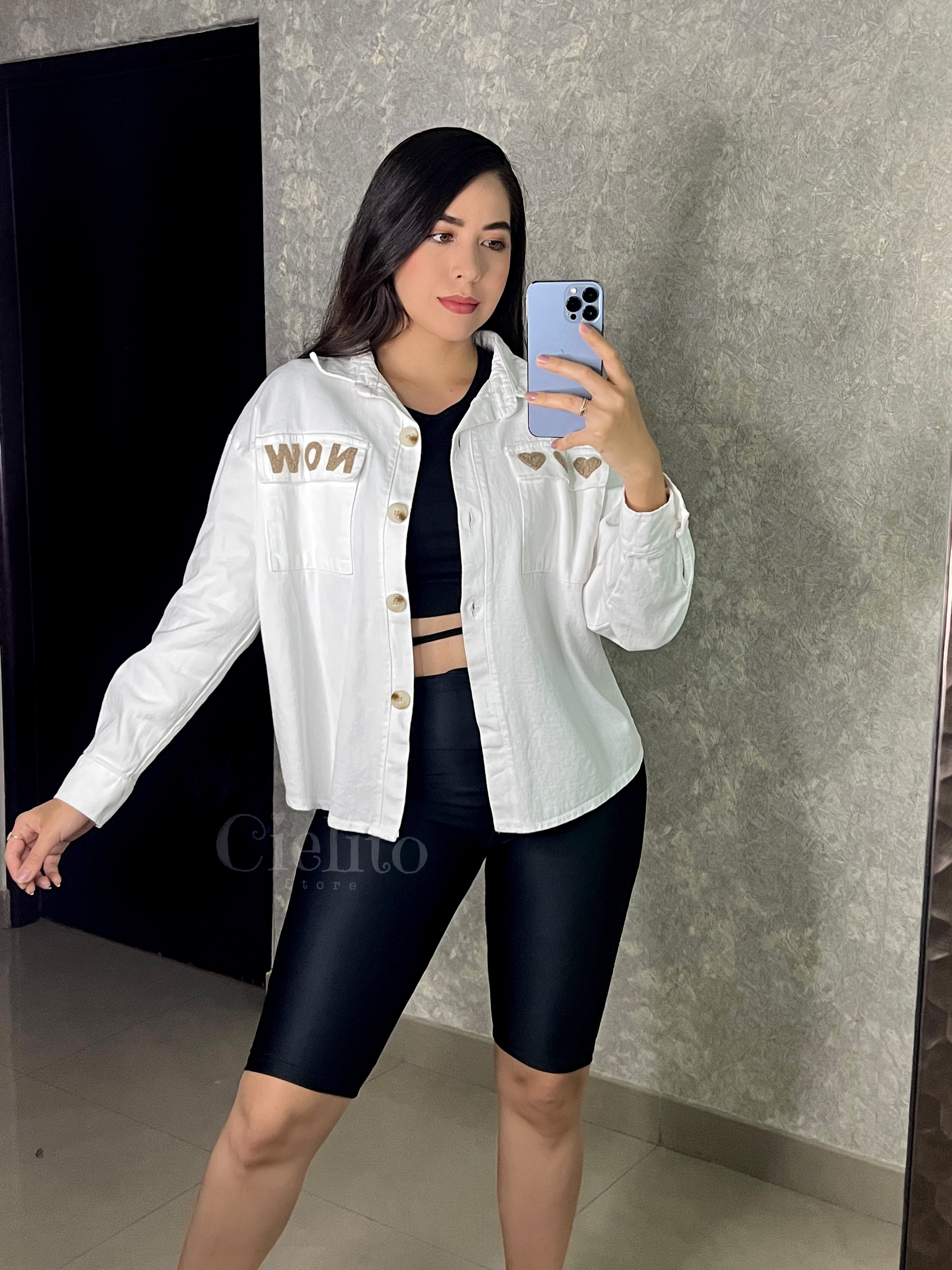 CAMISA BLANCA CON PELUCHITO