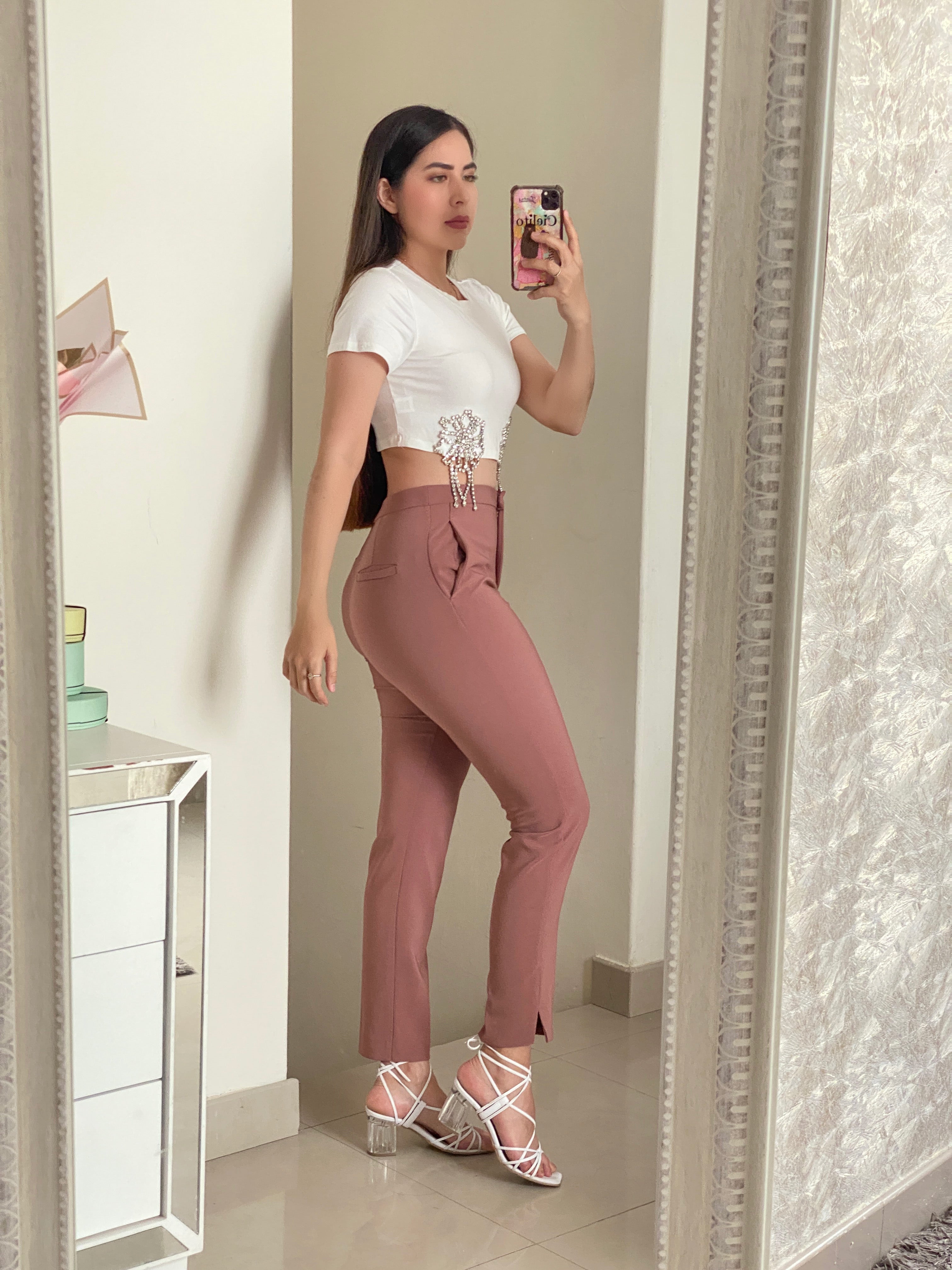 Blusa blanca flores de pedrería