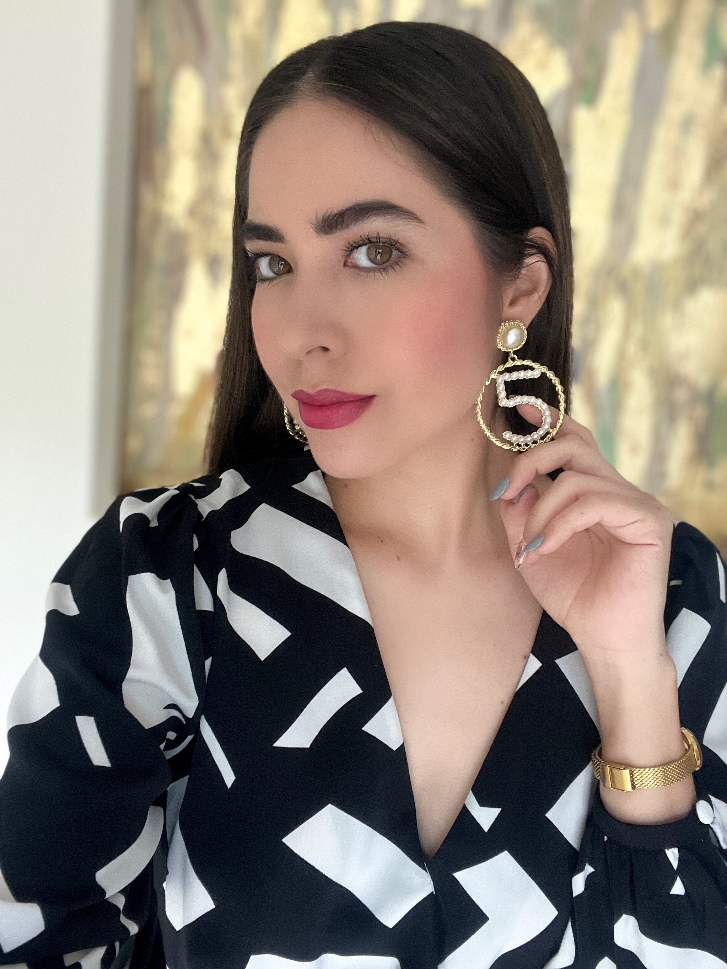 Aretes con perlas blancas