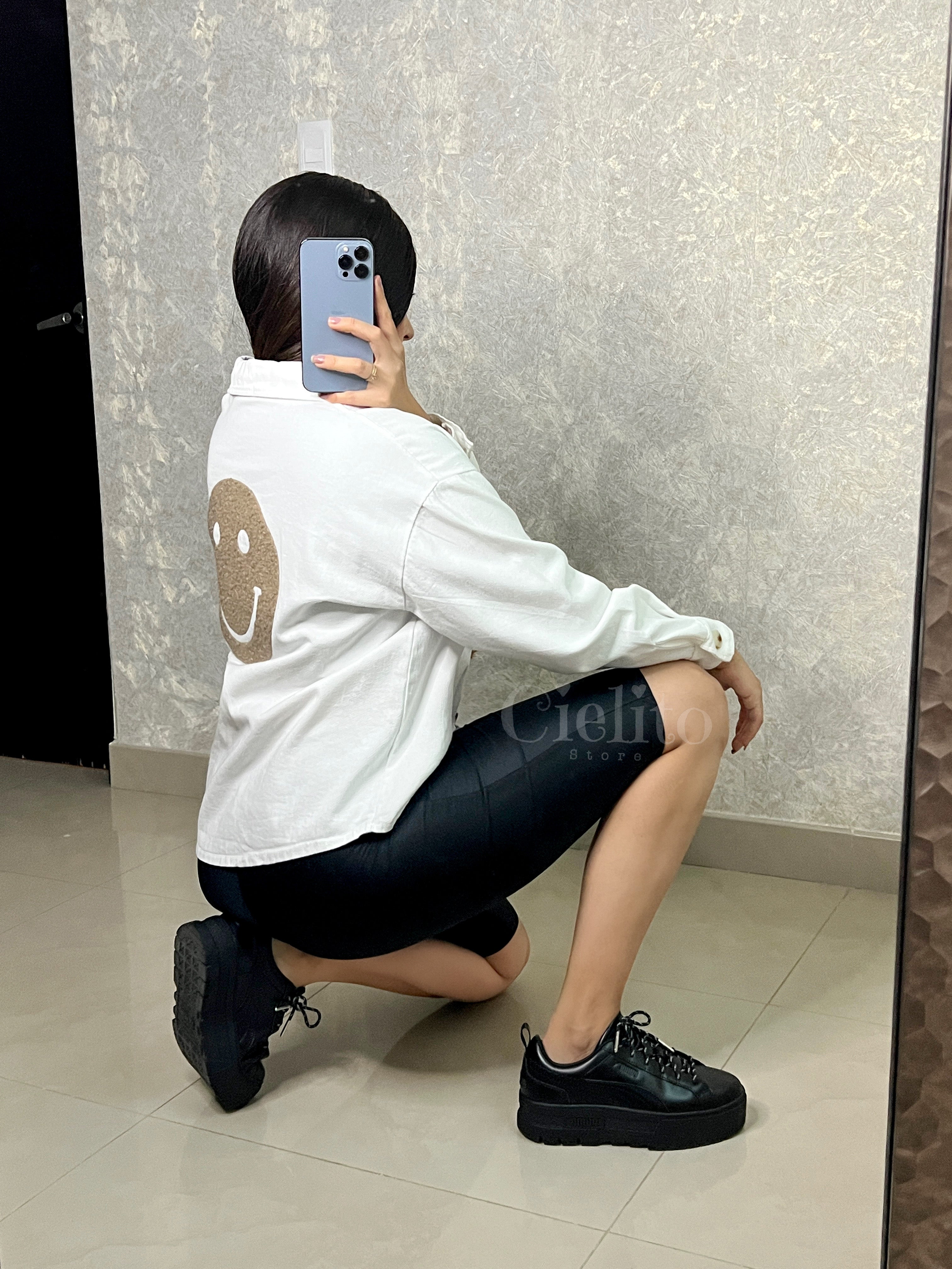 CAMISA BLANCA CON PELUCHITO