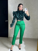 PANTALÓN VERDE CON PIEDRAS