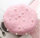 Boina rosa pastel con perlas