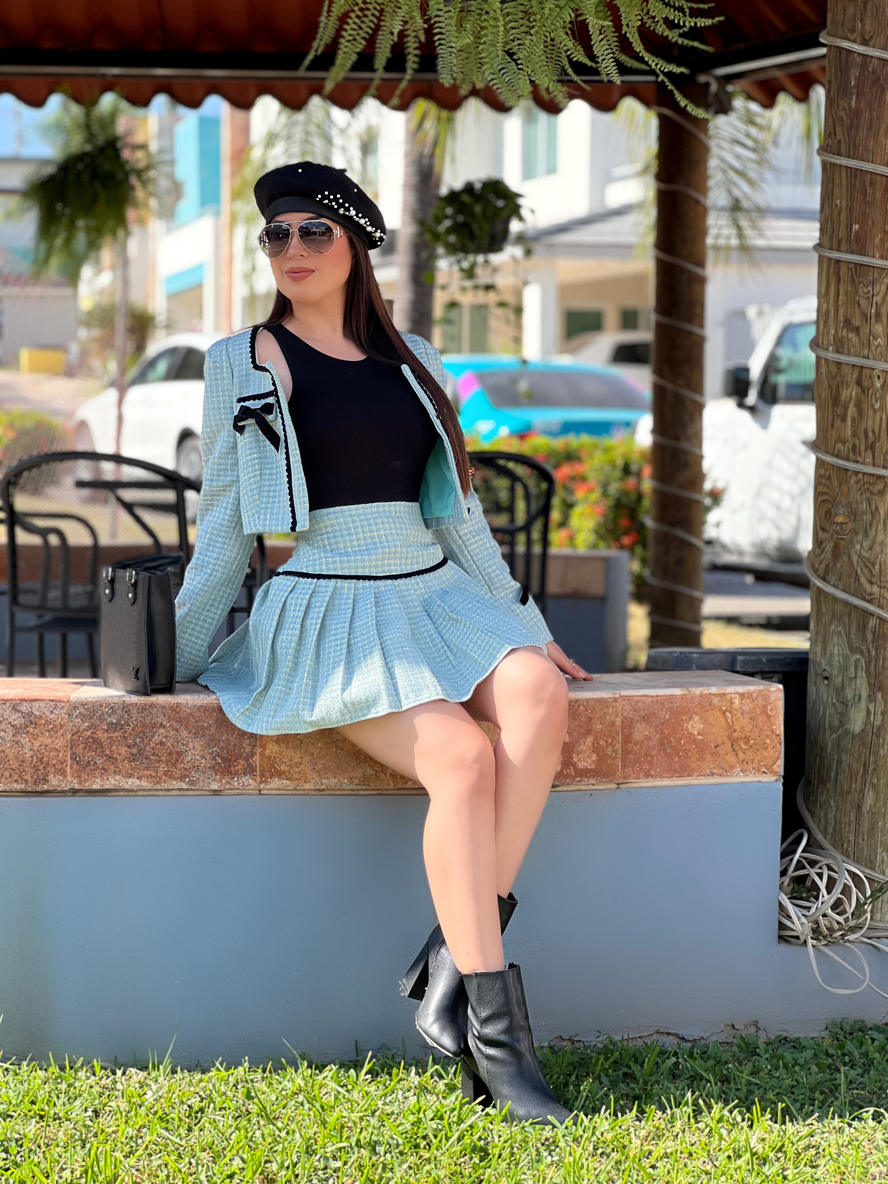 BLUSA MANGA CORTA NEGRA