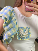 Blusa con detalles de Perlas