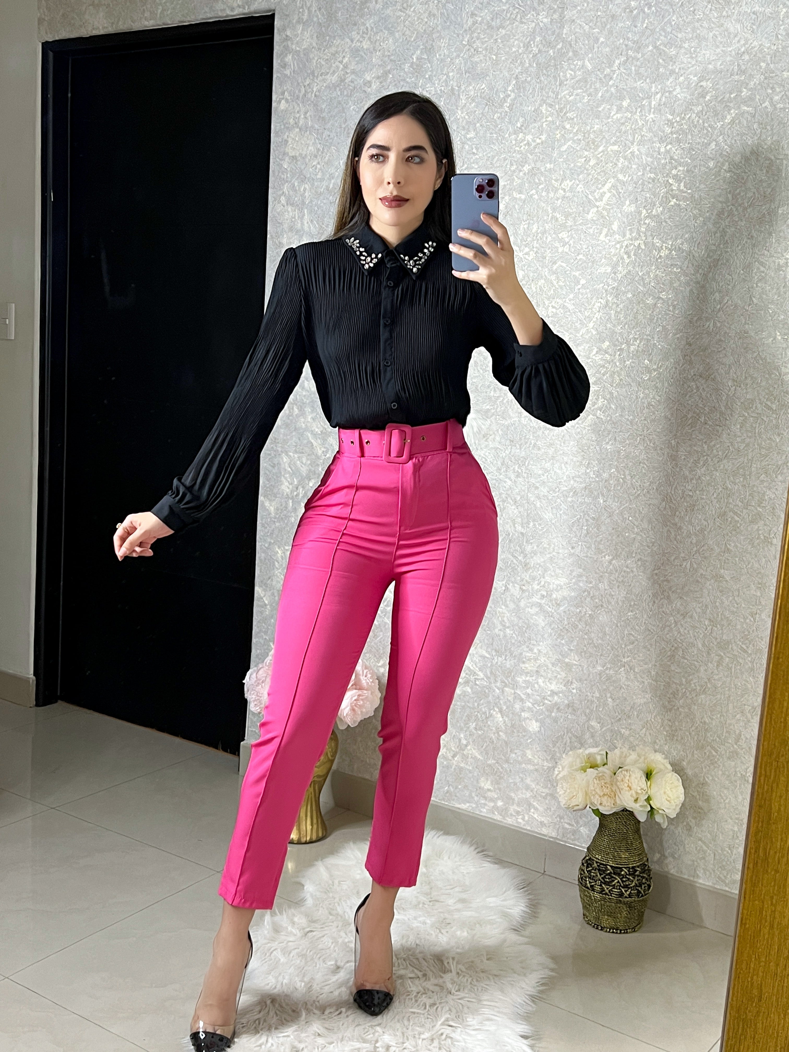 Pantalon rosa con cinturon