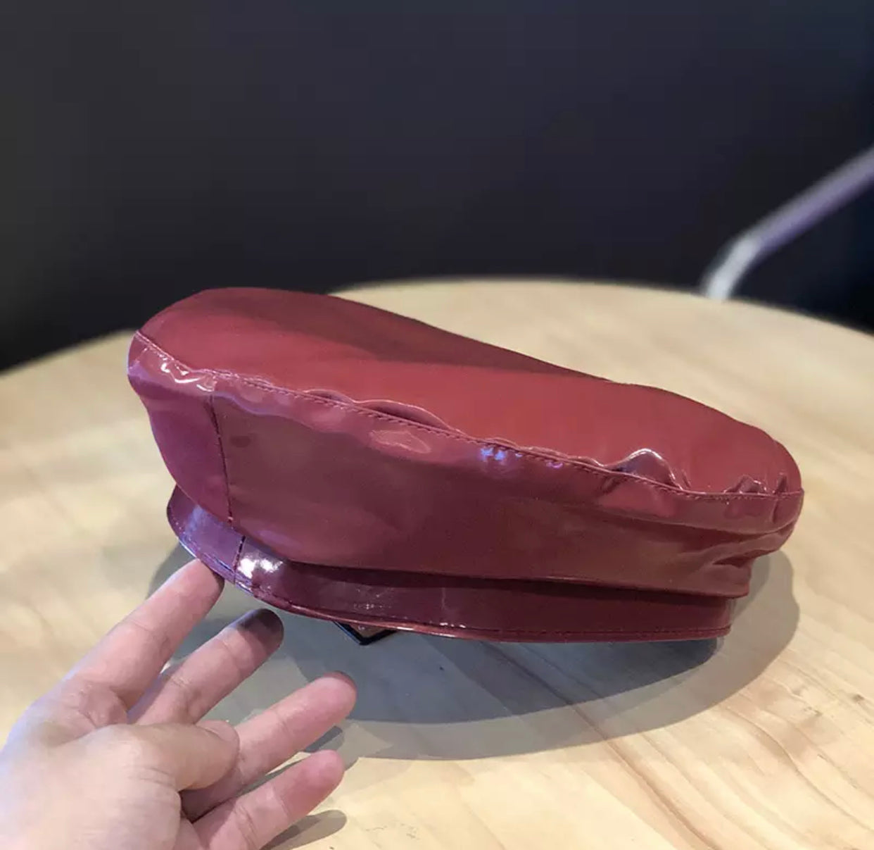 Boina tinta estilo piel