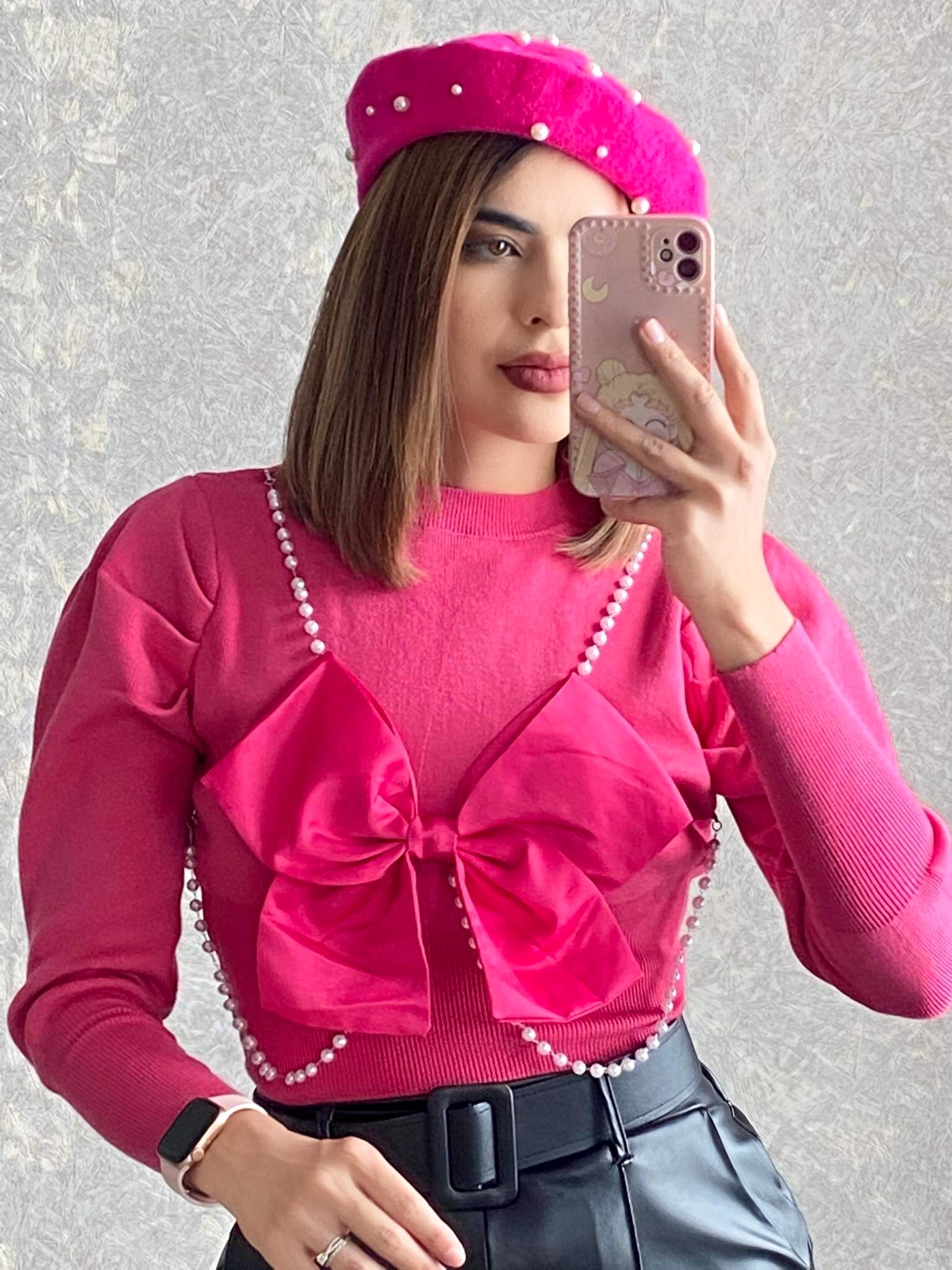 Boina rosa con perlas