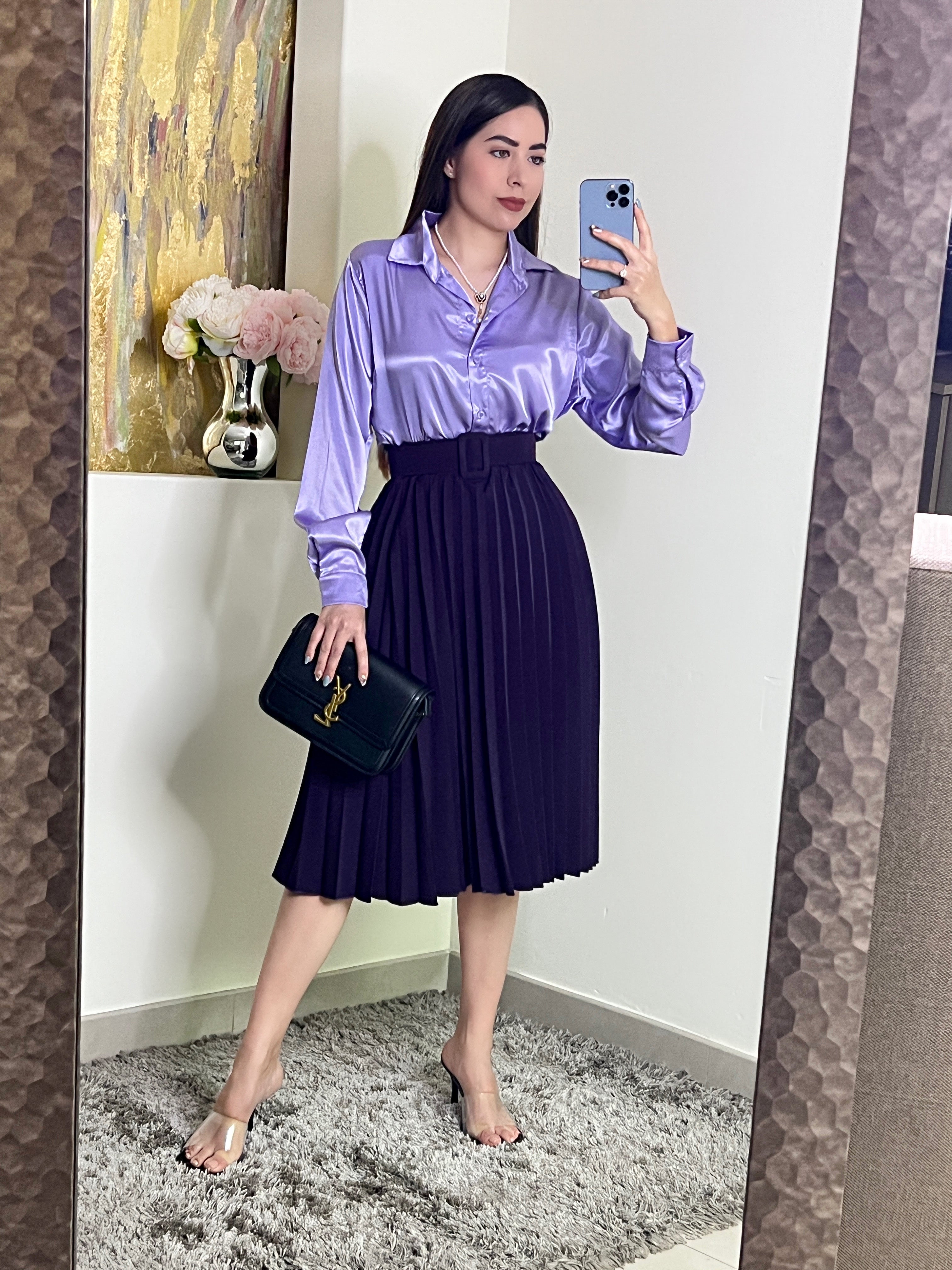 Camisa lila satinada