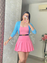 Falda rosa plisada