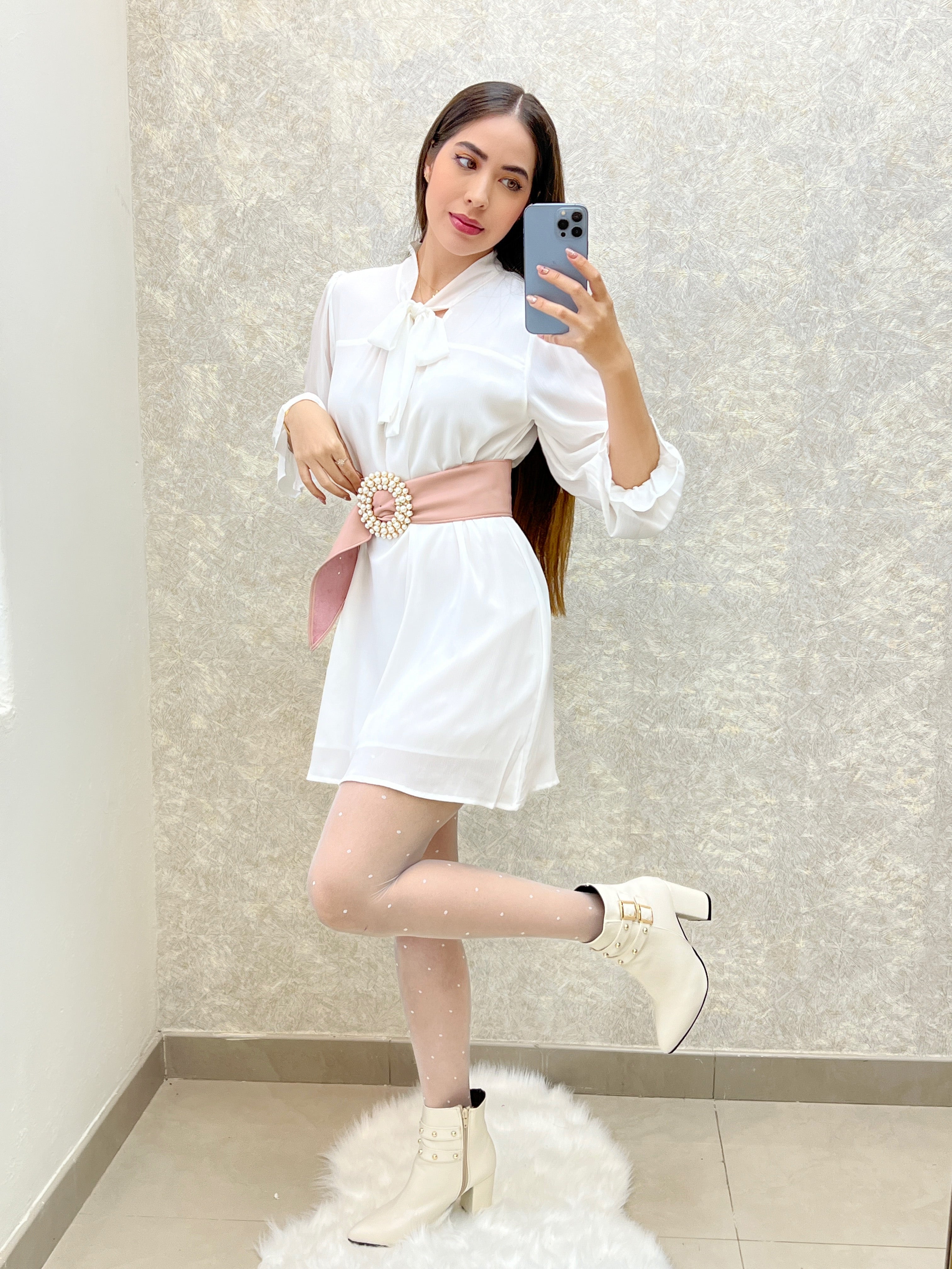 MEDIAS BLANCAS PUNTITOS