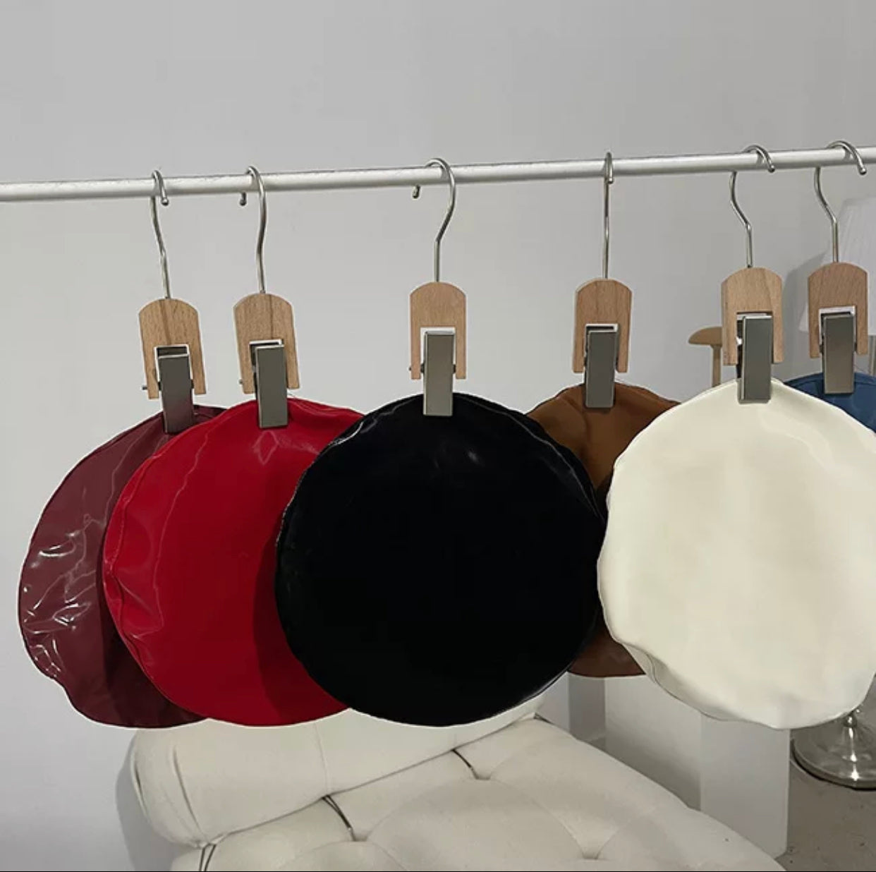 Boina tinta estilo piel