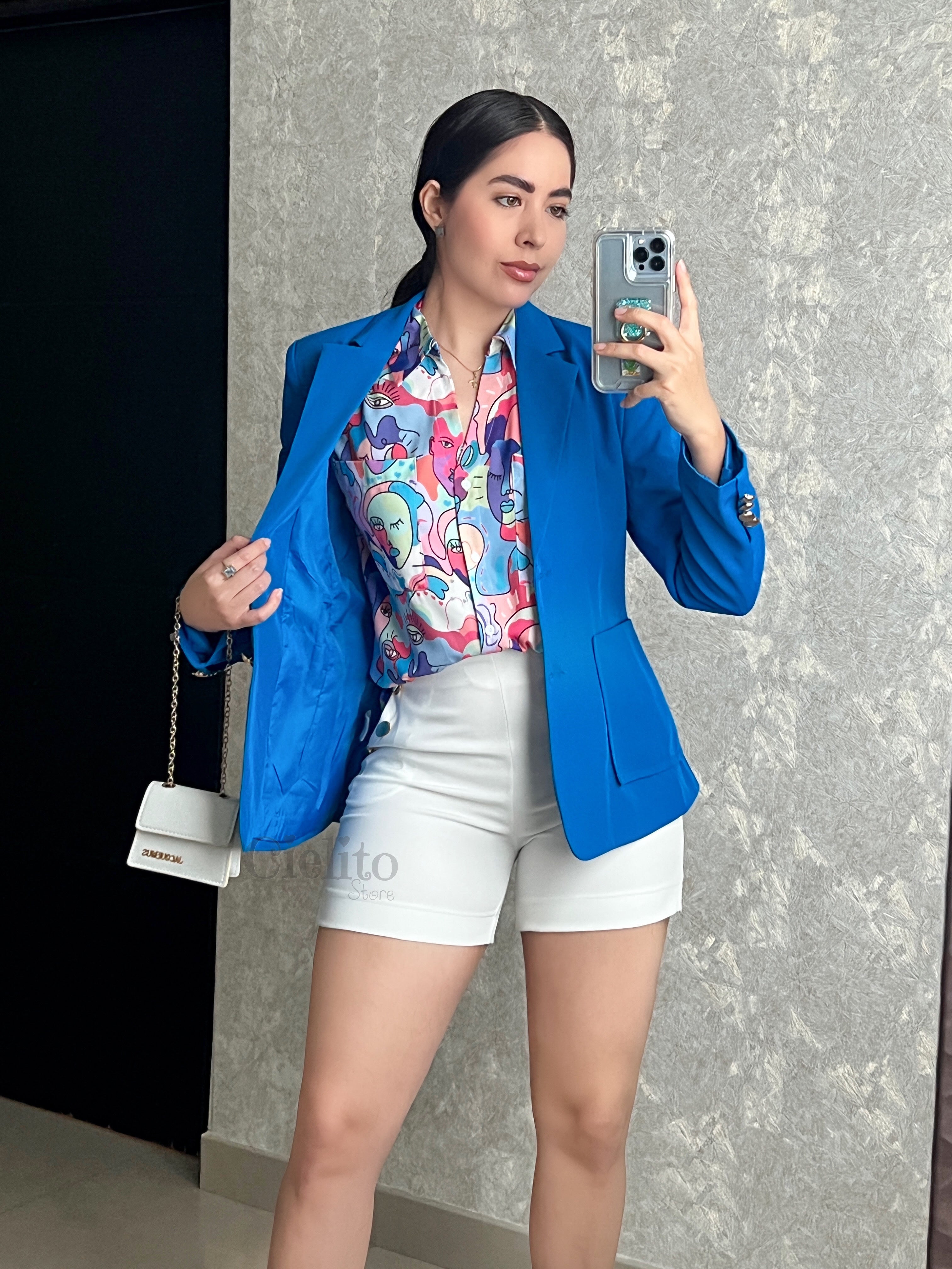 BLAZER AZUL CON BOTÓN